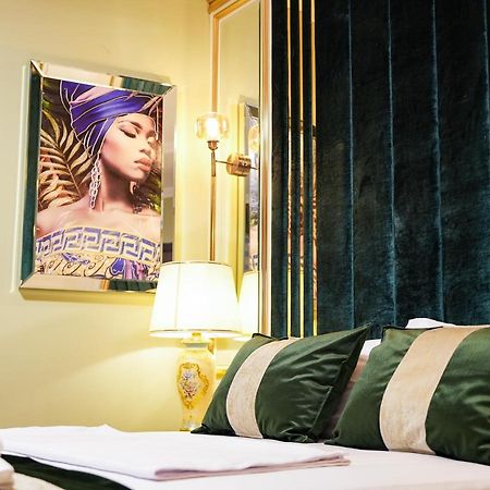 Whitemoon Hotel Suites Taksim อิสตันบูล ภายนอก รูปภาพ