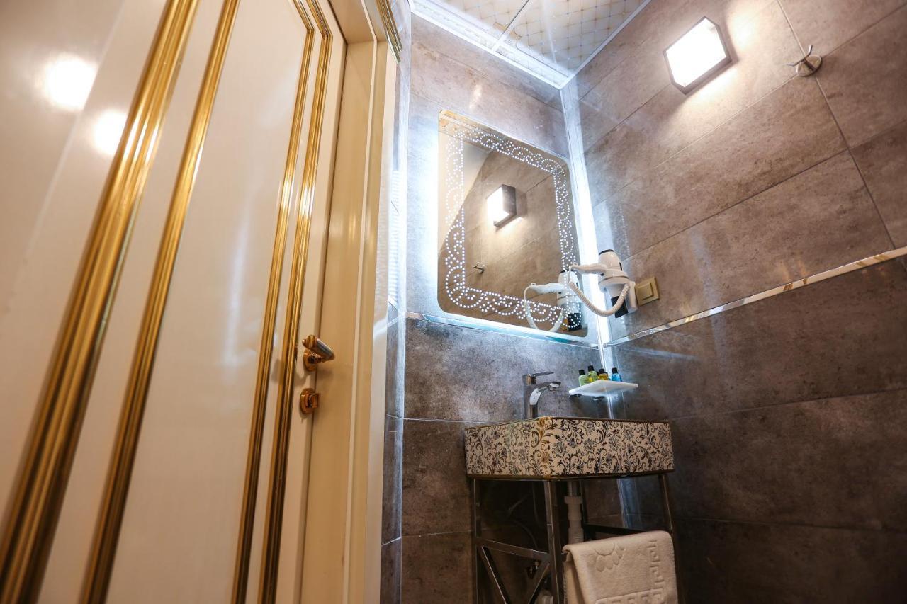 Whitemoon Hotel Suites Taksim อิสตันบูล ภายนอก รูปภาพ