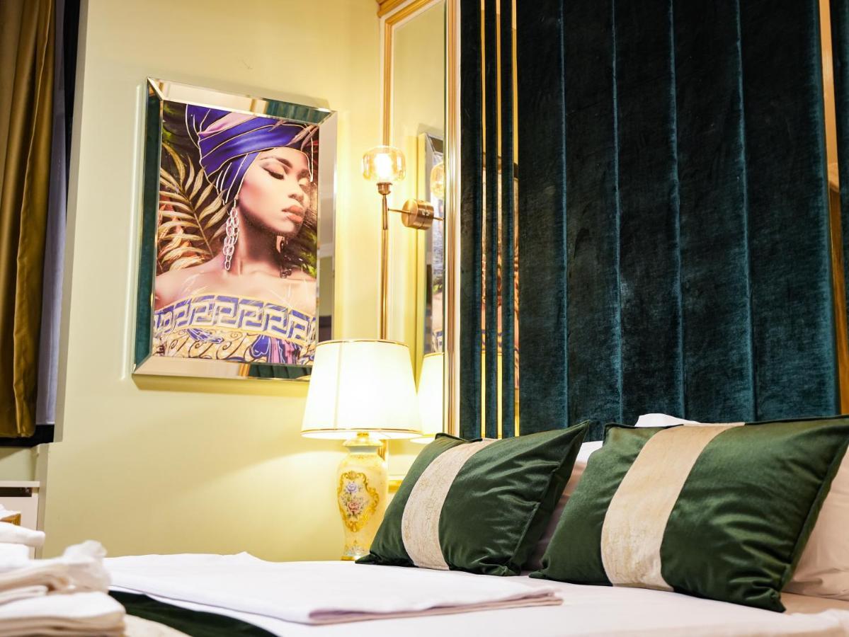 Whitemoon Hotel Suites Taksim อิสตันบูล ภายนอก รูปภาพ