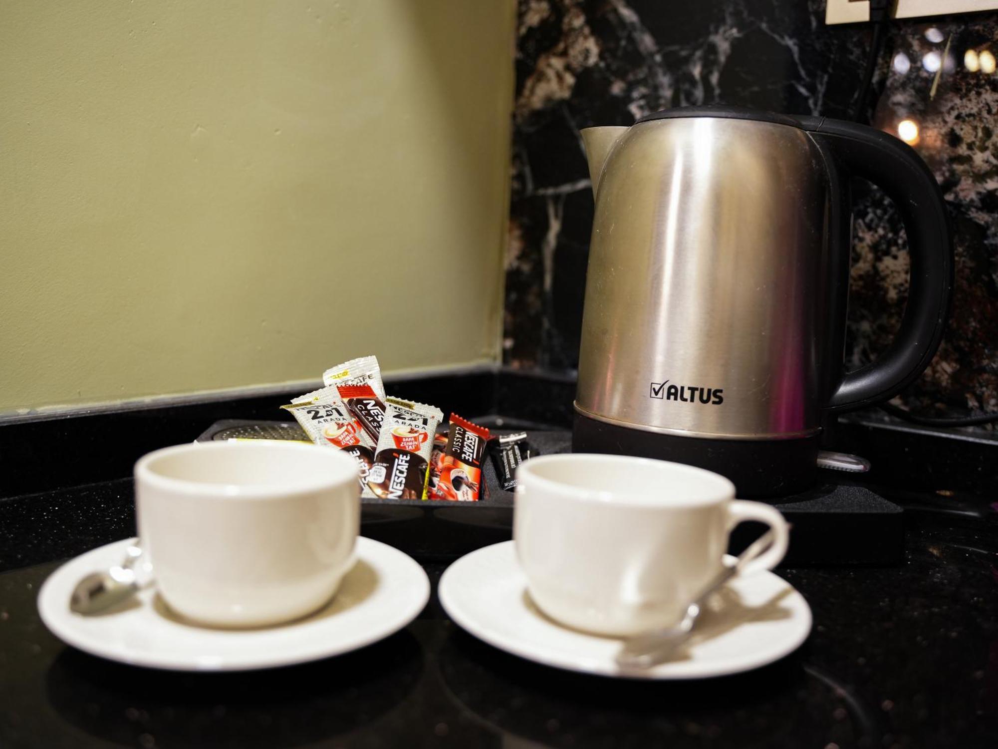Whitemoon Hotel Suites Taksim อิสตันบูล ภายนอก รูปภาพ